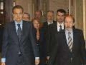 Zapatero traslada su apoyo al guardia civil herido en el atentado de ETA