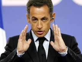 Francia convoca a cumbre europea sobre crisis financiera