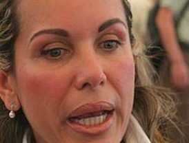 Esposa de Rosales rechaza acusaciones del gobierno contra la oposición