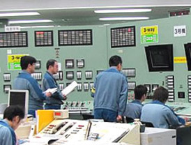 Se reanudan los trabajos titánicos en la central de  Fukushima