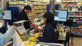 Los supermercados se comprometieron a mantener a precios hasta el 1 de abril