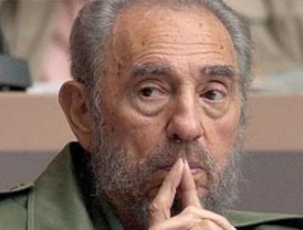 Castro tacha de 'nazifascista' el ataque de la OTAN a Libia