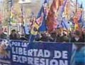 Sin ruido ni incidentes en la marcha de la ultraderecha en Madrid