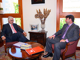 Daniel Martínez ya conoce el borrador del Pacto por Castilla-La Mancha