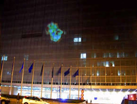 La Unión Europea hace un llamado a limpiar activos tóxicos de los bancos, en tanto recesión se ahonda