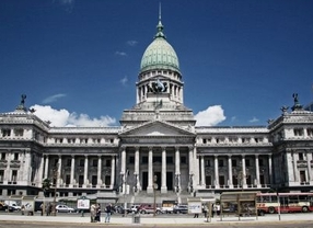 Kicillof, Capitanich y Zannini van al Congreso por los fondos buitre