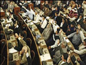 La mayoría opositora en el Senado frena los contratos con PDVSA