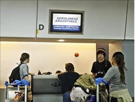 Aerolineas argentinas, más vuelos cancelados