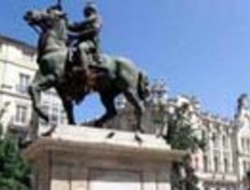 La estatua de Franco desaparecerá de la plaza del Ayuntamiento de Santander