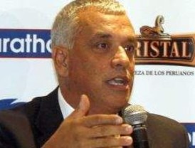 Richard Páez exige indemnización
