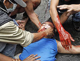 Máxima tensión militar y violencia en Bangkok
