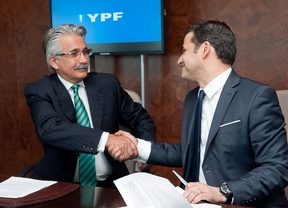 YPF y Chevron firmaron un memorando para realizar proyectos en Neuquén