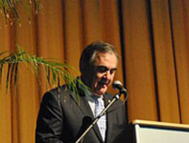 El PP de Lorca dice que el Delegado del Gobierno engaña a los lorquinos:'Más trabajo y menos fotos'.