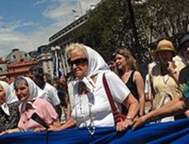 En una marcha histórica, las Madres llamaron a denunciar a los jueces que liberan represores