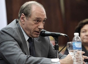 Zaffaroni catalogó de "ridículo" a Massa y le pidió que "vaya a estudiar"