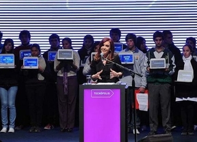Cristina entregó la netbook número 2.000.000 del Programa Conectar Igualdad  