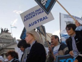 Aerolíneas Argentinas y Austral volverán a manos del Estado