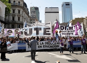 Los docentes porteños harán un paro el viernes contra las sanciones por parodiar a Macri 