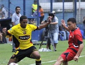 El Deportivo Quito se consolida como líder solitario