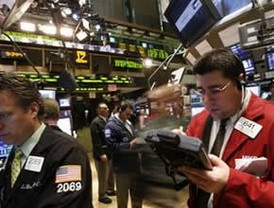 Wall Street comienza 2do trimestre con alza