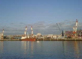 Red CYLOG y la Autoridad Portuaria de Santander impulsan la logística en ambas regiones 