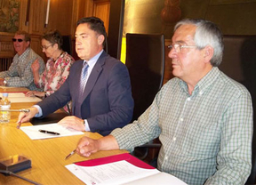 Diputación de León y 182 ayuntamientos firman los acuerdos del Plan de Empleo que permitirán contratar a 468 personas