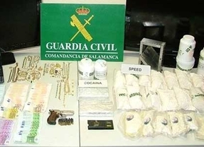 La Guardia Civil detiene a 15 personas pertenecientes a dos redes internacionales de narcotráfico e interviene 90 kilos de cocaína