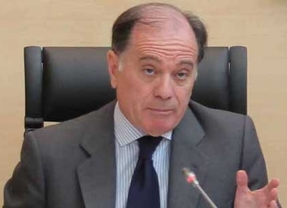 Villanueva negociará con agentes sociales y PSOE el destino de los 90 millones de euros que habrá en 2014 para políticas de empleo  