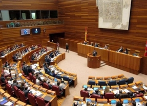 Las Cortes escenifican este lunes el acuerdo del PP y el PSOE en ordenación del territorio