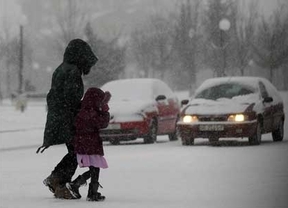 La nieve impide a más de dos mil estudiantes acudir a clase en cinco provincias de la Comunidad