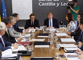 Castilla y León desplegará un operativo contra incendios forestales autonómico, 