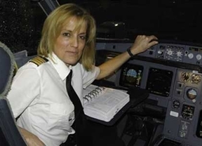 La salmantina Marta Pérez-Aranda, primera mujer comandante de Iberia en vuelos de largo radio