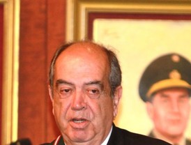 Ministerio de Defensa analiza homologación de sueldos a personal civil