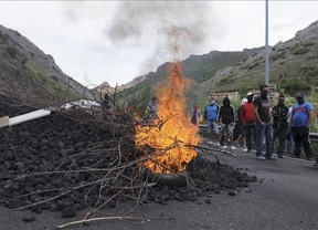 Sube la tensión en las cuencas mineras: cuatro nuevos encerrados, suspendido el tráfico ferroviario en León y huelga general el 18 de junio 