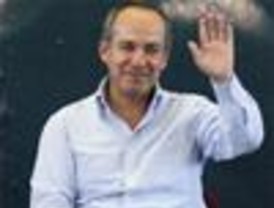 Calderón anuncia programa para reducir la comisión en el envío de remesas