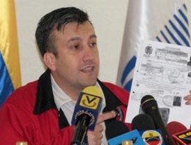 Ministro de Interior y Justicia mantendrá diálogo con reclusos de cárcel El Rodeo II