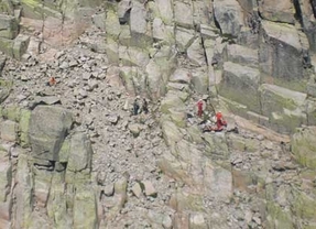 Fallece un montañero madrileño de 21 años al sufrir una caída en el pico Almanzor, en la Sierra de Gredos (Ávila)