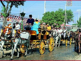 Más de 1,3 millones de botellas inundarán de manzanilla el Real de la Feria