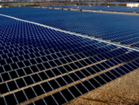 El Senado impide la retroactividad para cualquier futuro cambio de las primas a la fotovoltaica