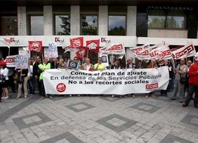 Más de un centenar de personas se concentra en Valladolid contra los despidos en el Ecyl