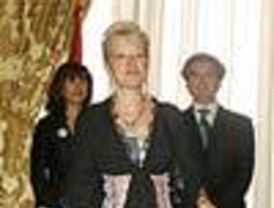 Milagros Del Corral toma posesión como directora de BN 'con los brazos abiertos al sistema bibliotecario español'