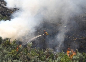 Detenido un joven por los incendios provocados de Ponferrada, entre ellos el de Monte Pajariel
