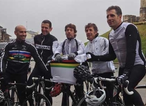 Los 'arcoíris' españoles inauguran el circuito para el Mundial de Ciclismo de Ponferrada de 2014