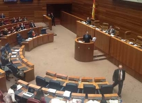 Las Cortes regionales aprueban el Presupuesto de la Comunidad para 2013 sin incorporar ninguna de las 579 enmiendas de la Oposición