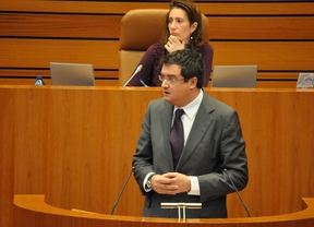Óscar López quiere reformar el Estatuto para blindar los servicios públicos y el modelo territorial