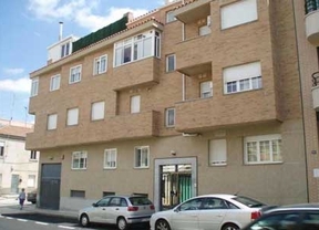 La compraventa de viviendas se desploma un 31,4 % en febrero en Castilla y León