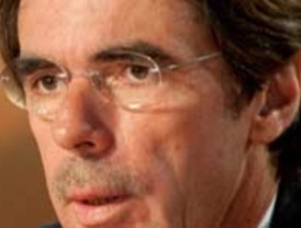 Aznar, de 'campaña':'¿Qué más necesitan que pase en España para poner fin a esto?'