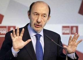 Rubalcaba exige a Rajoy que abandone la presidencia del Gobierno: 