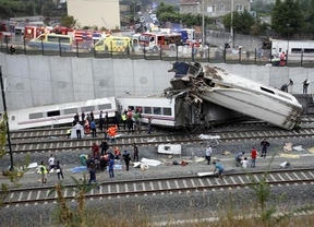 Tragedia ferroviaria: se eleva a 78 el número de muertos tras descarrilar un tren en Santiago 