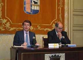 El alcalde de Salamanca recuerda que la salida de más documentos del Archivo tendrá que ser aprobada por el Patronato